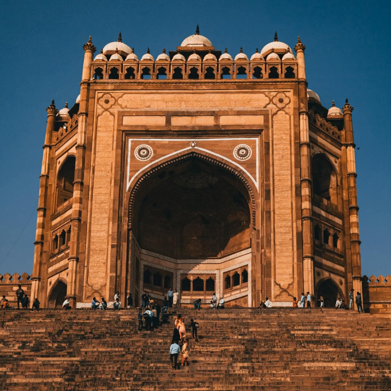 Buland Darwaza Background